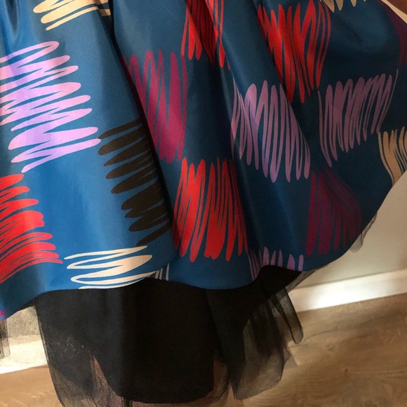 CARMELITA COUTURE FUN PARTY DRESS SIZE 2 - Picture 5 of 11